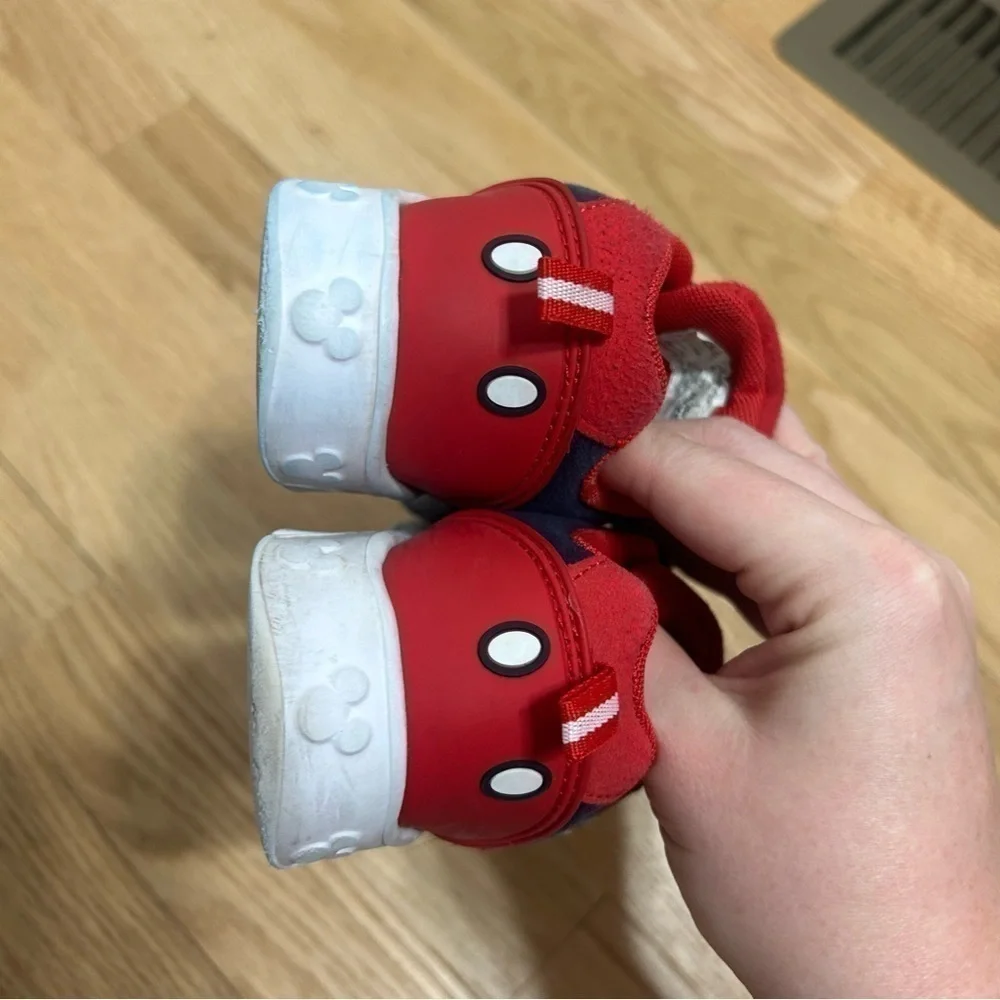 Disney mickey mouse
